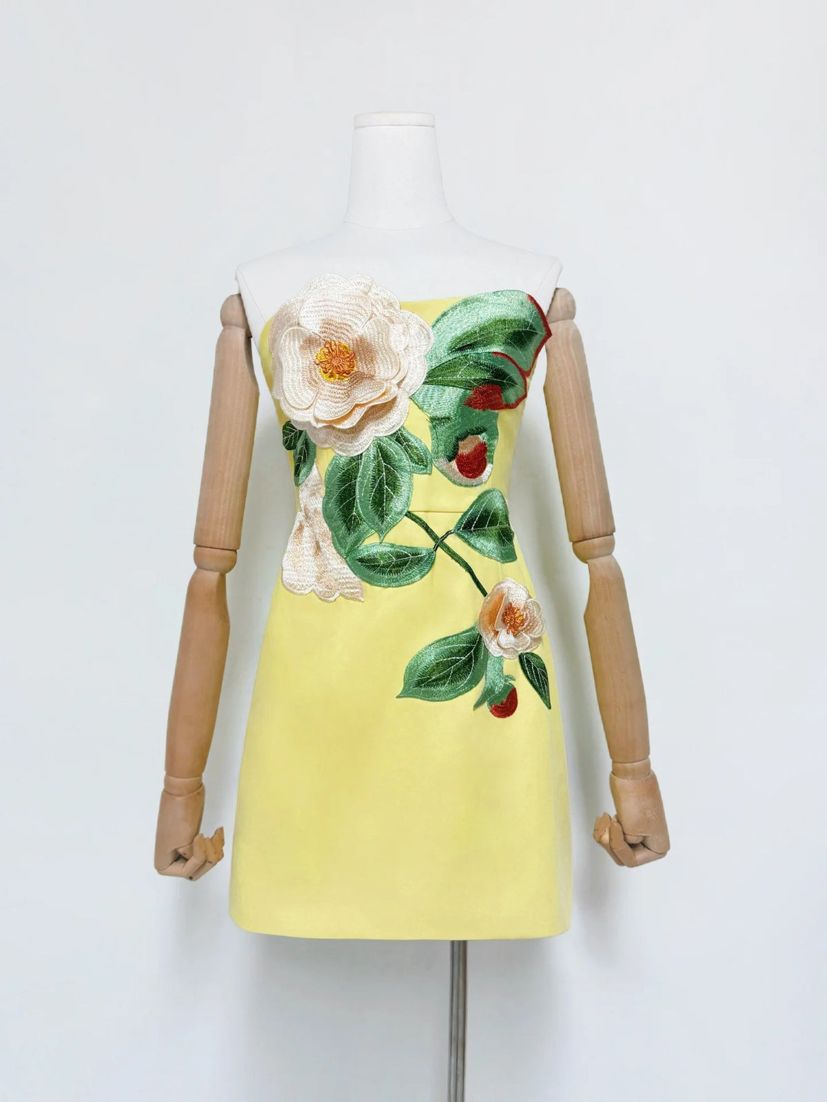 High Quality 3D Floral & Solid Embroidered Vintage Mini Dress Elegant Off-the-Shoulder Day Wear for Women's 2026 Summer