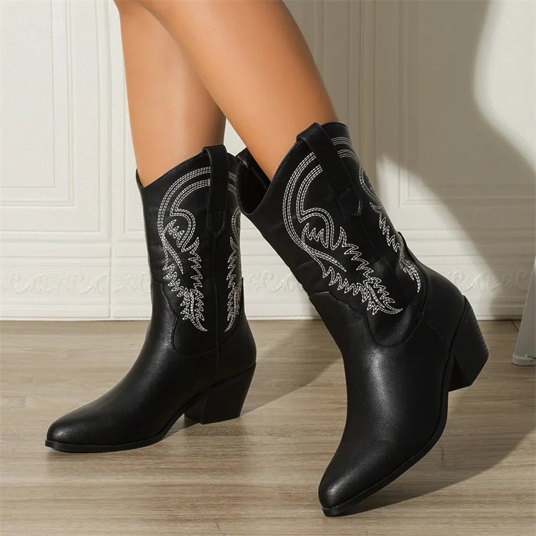 Classic Durable Round Toe Pull on Embroidered  Women's Embroidered Modern Western Rodeo Cowboy Boot